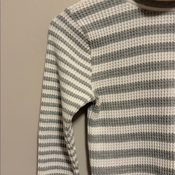Aerie Gray and White Striped Waffle Knit Mock Turtleneck - Picture 4 of 6